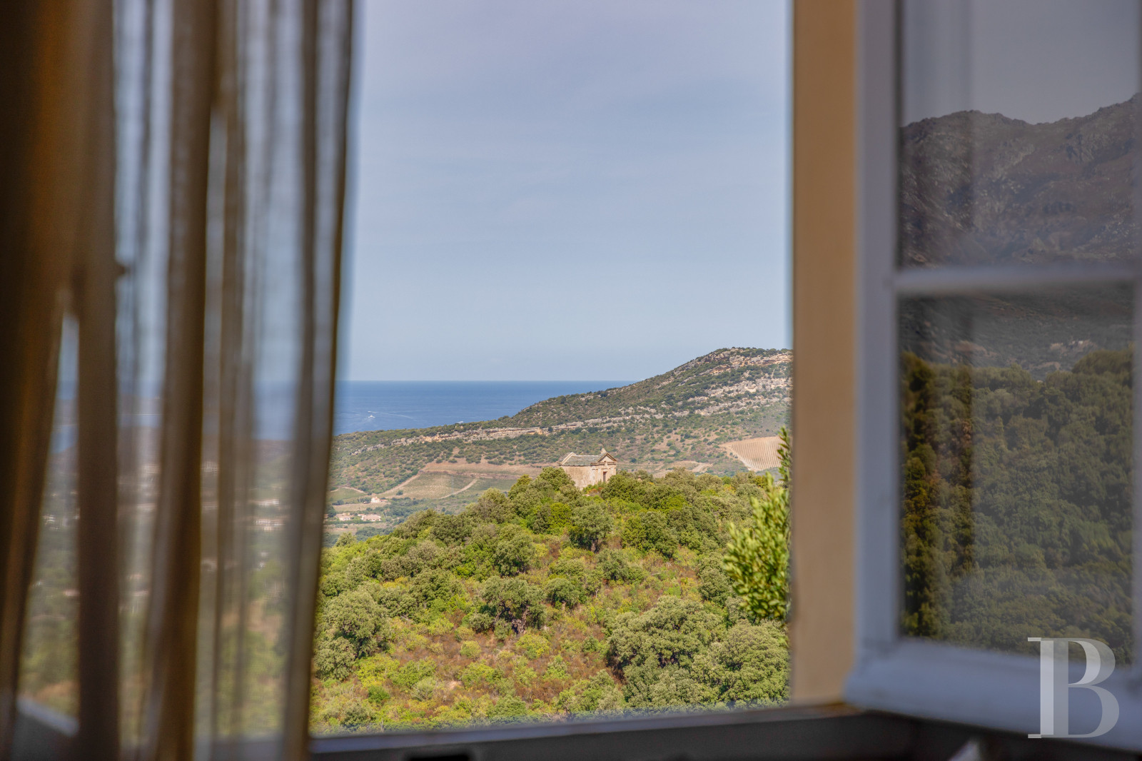 En Haute-Corse,  une villa du 19e siècle élevée en belvédère au cœur du village d’Oletta - photo  n°29
